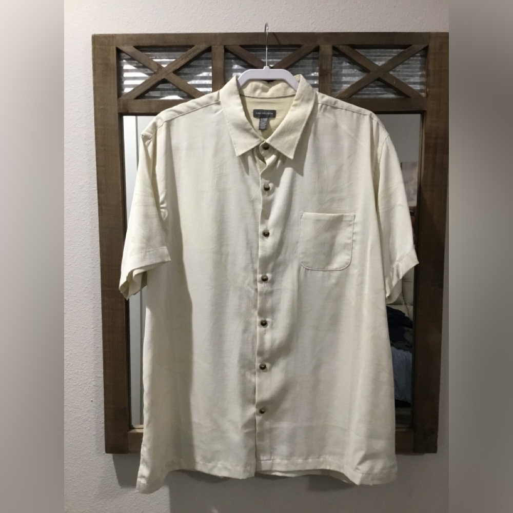 Van Heusen Men’s XL lightweight 100% Polyester Made in Egypt